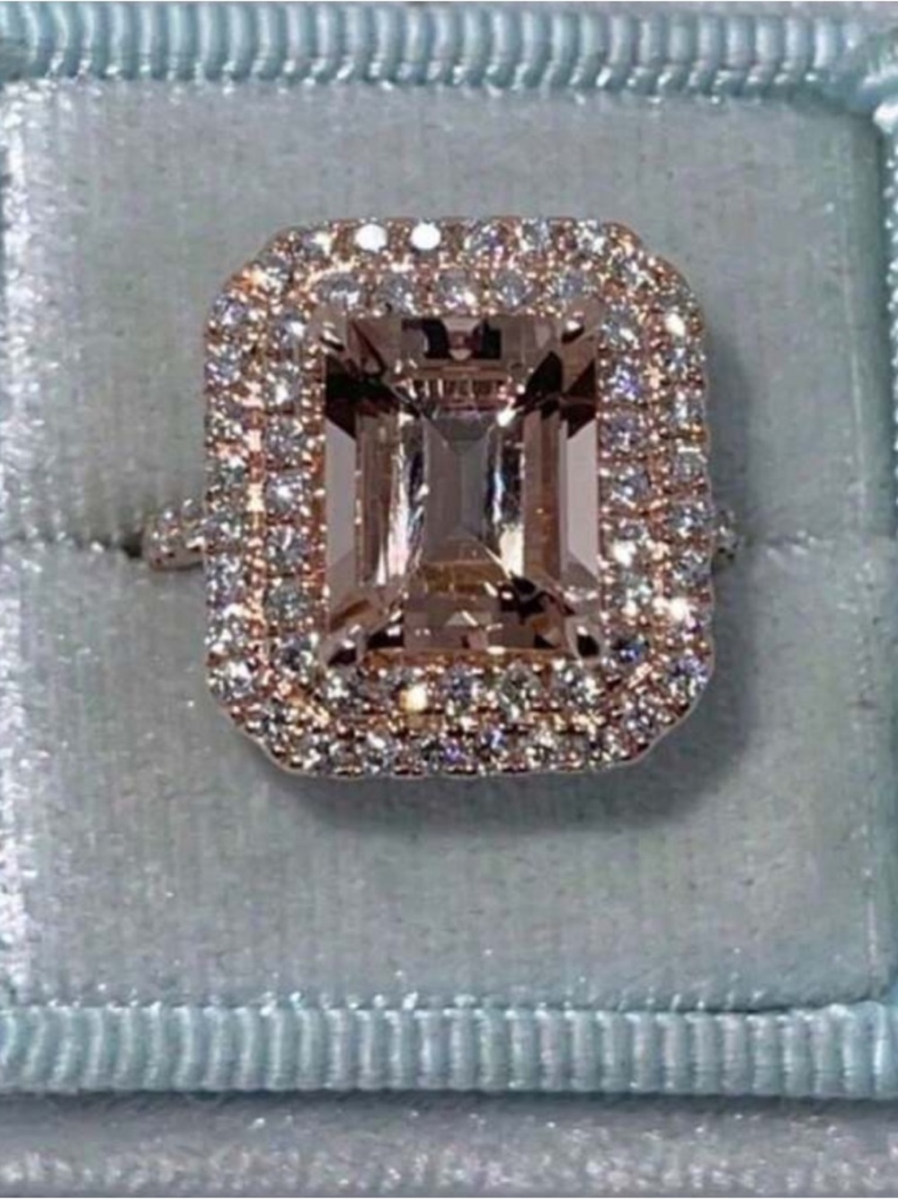 Rose gold ring - Picture 2 of 4